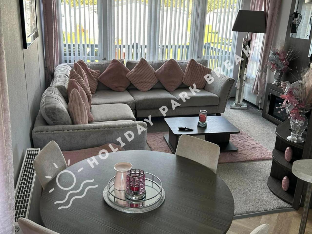 Luxury 2 Bedroom At Seal Bay Resort Selsey Exterior photo